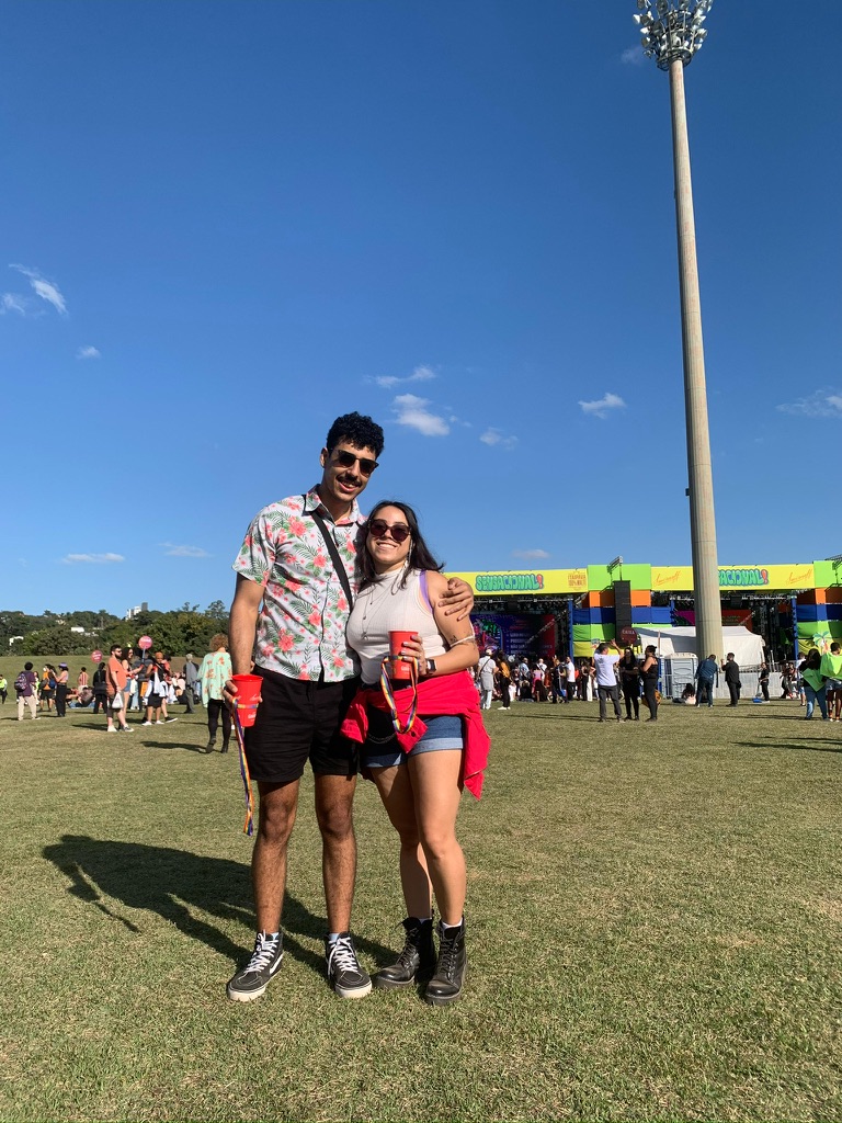 Luís and Gabriela sensacional festival photo